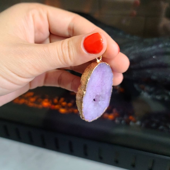 Gorgeous Quartz Druze Pendant - Picture 2 of 3